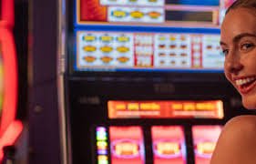 10 win slot game lobby showing various slot titles available for Filipino players